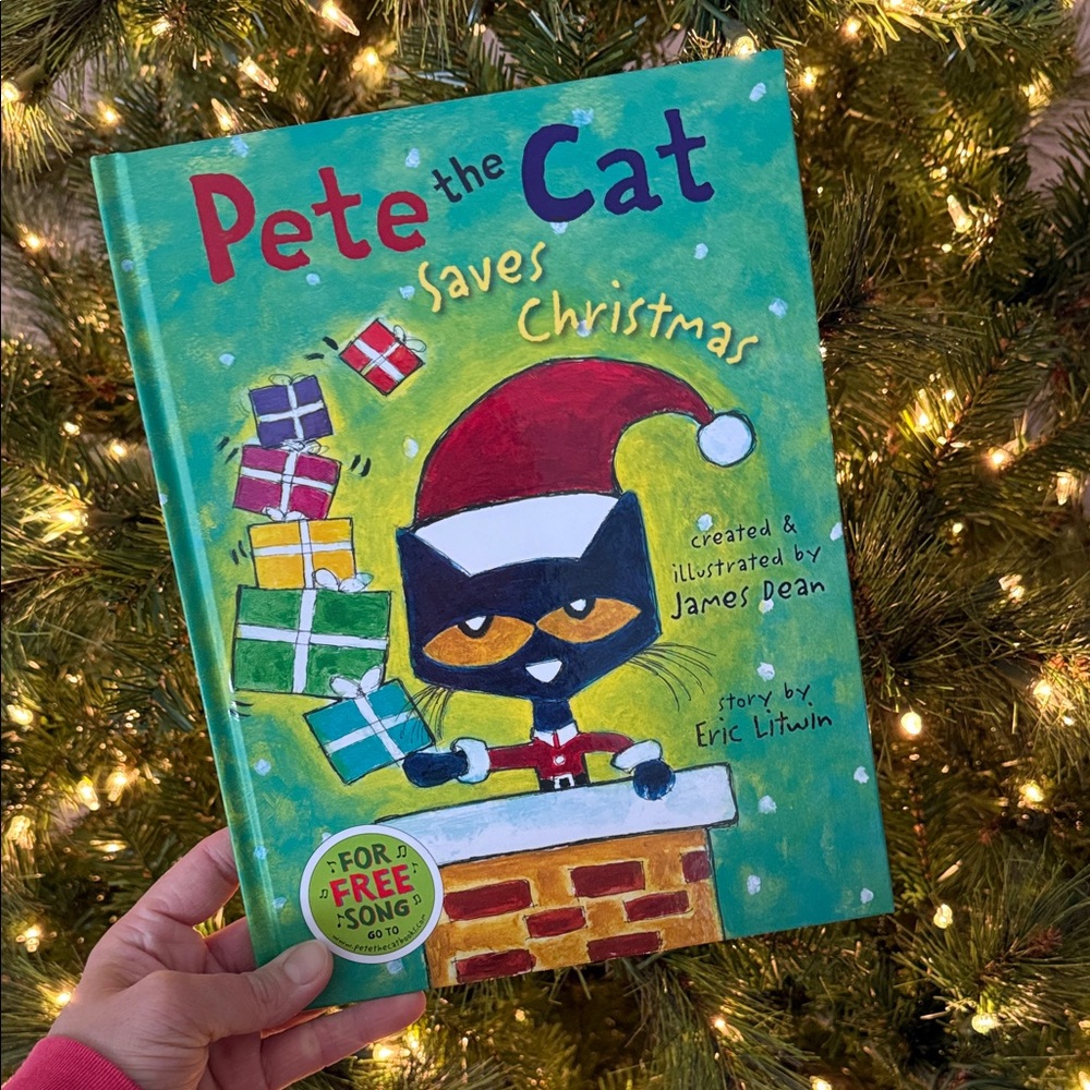 NWT Pete the Cat saves Christmas book